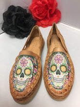 Cargar imagen en el visor de la galería, Skull Image huaraches
