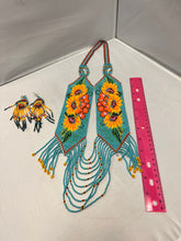 Load image into Gallery viewer, Beaded Necklace Set with Sunflower design. ONE OF A KIND
