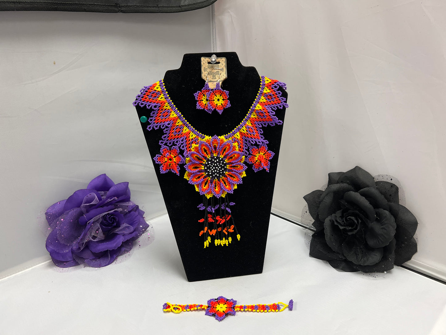 Mexican Chaquira Jewelry Set (3 Pieces) Flowers