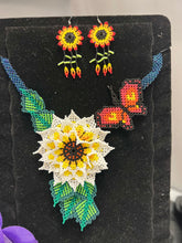 Load image into Gallery viewer, Mexican Chaquira Jewelry Set (3 Pieces) Flowers
