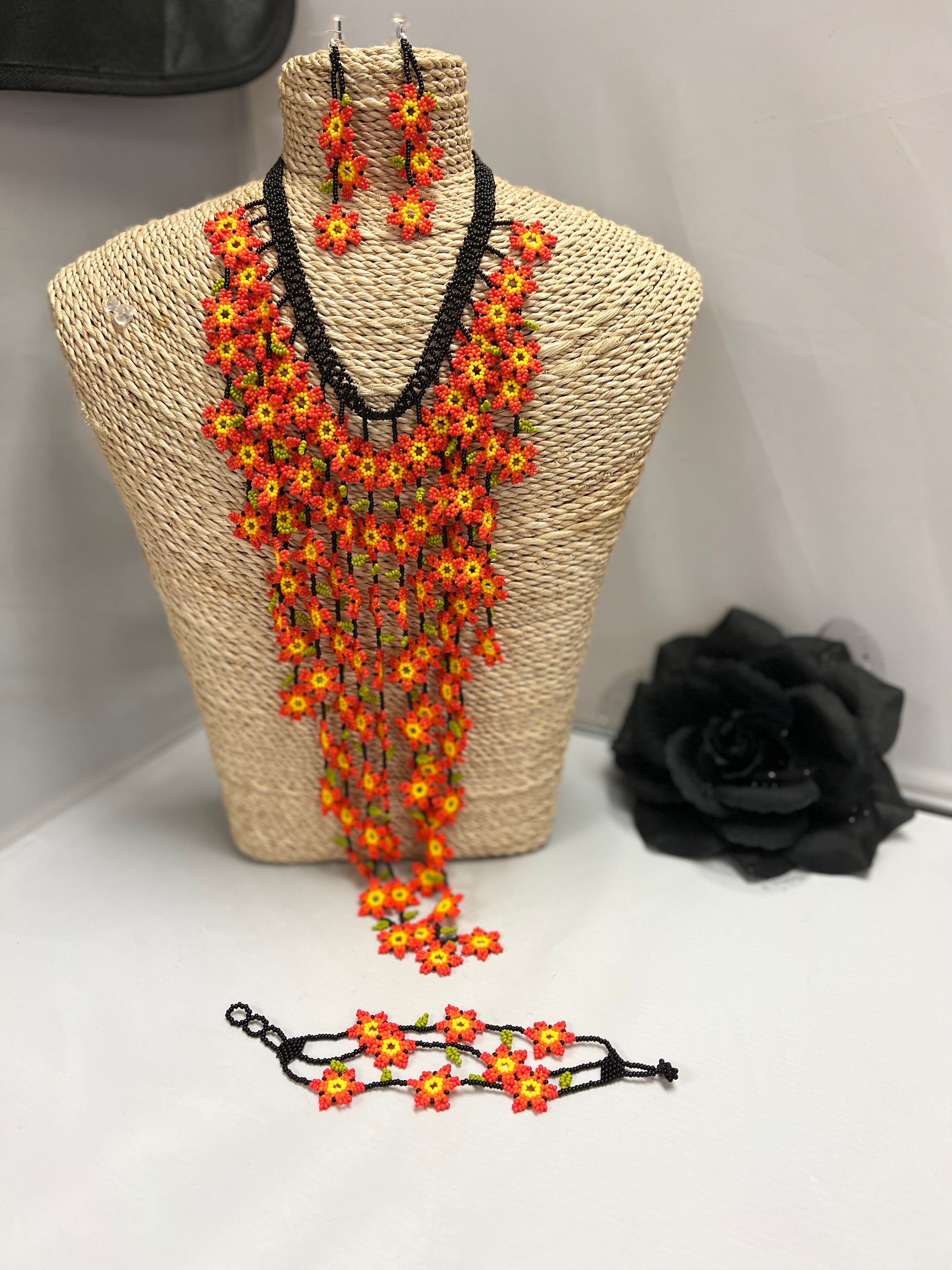 Chaquira necklace deals