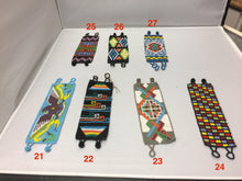 Load image into Gallery viewer, Brazaletes  de Chaquira Arte Huichol
