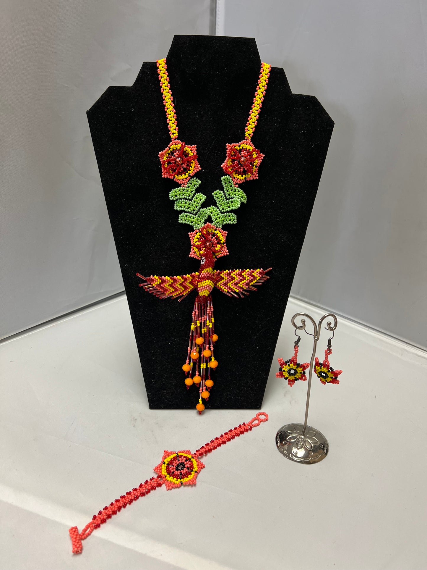 Chaquira Red Hummingbird Jewelry  Set