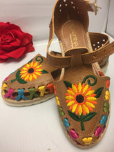 Load image into Gallery viewer, Sunflower Design
