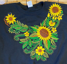 Cargar imagen en el visor de la galería, Sunflower Sweater SOLD OUT
