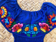 Load image into Gallery viewer, Blusa #Primaveral con flores SOLD OUT
