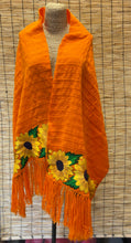 Load image into Gallery viewer, Shawl with flowers/Reboso con flores SOLD OUT
