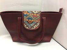 Load image into Gallery viewer, Bolso de Mano #vino SOLD
