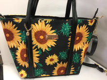 Load image into Gallery viewer, Sunflower Handbag/ Bolsa de Girasol
