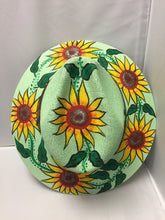Cargar imagen en el visor de la galería, Hand painted Hat/ Sombrero SOLD
