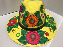 Cargar imagen en el visor de la galería, Hand painted Hat/ Sombrero SOLD
