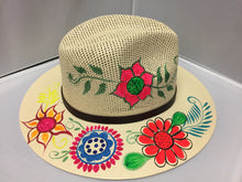 Cargar imagen en el visor de la galería, Hand painted Hat/ Sombrero
