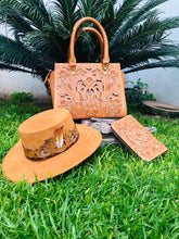 Load image into Gallery viewer, 100% leather purse SOLD
